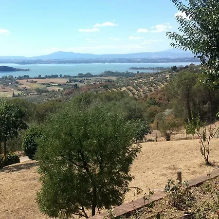 Tra Storia E Tradizione - Lago Trasimeno شقة